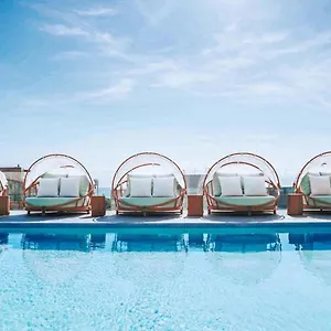 https://calixta-hotel.allrivieramayahotels.com
