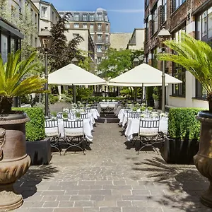 Отель Les Jardins Du Marais, Париж
